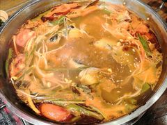 -亮欢寨酸汤鱼(沙冲路店)