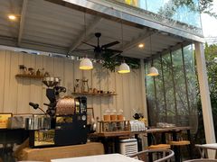 大堂-花苑里咖啡(威远店)