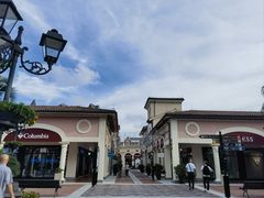 -佛罗伦萨小镇广佛名品奥特莱斯(疏港路店)