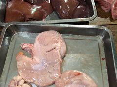 -标记美食新鲜猪杂(兴南大道店)