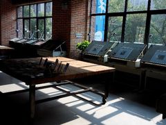 二层展台-403国际艺术中心