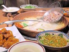 -洱火云南酸菜牛肉火锅(石景山当代商城店)