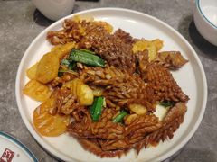 爆炒腰花-闫府私房菜·百年鲁菜(恒隆店)