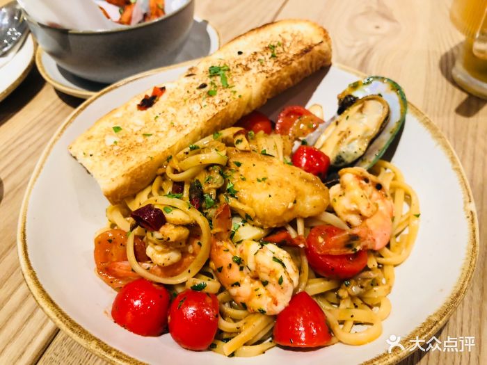 gaga鲜语(来福士店)图片 - 第6282张