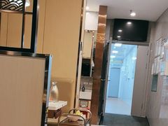 -七欣天香辣蟹火锅(闵行浦江欢乐颂店)