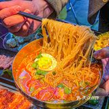 我就奔着他家一米五花肉来的！！