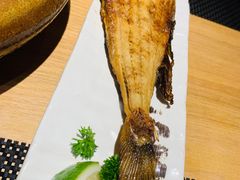 炭烤开片鱼-虹料理·日料放题(悠方店)