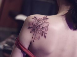-见雾TATTOO STUDIO