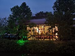 -花溪雨·森林餐厅(石基店)