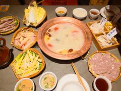 -阿婆情腊排骨火锅·野生菌季(古城旗舰店)