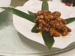 至尊辣得跳-湖锦酒楼·32年地道湖北菜(光谷店)