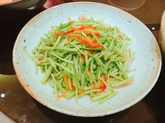 腊肉炒藜蒿-青年公社烤鸭(滨湖银泰店)