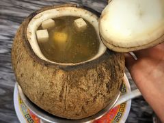 原只椰子炖竹丝鸡-益寿炖品店