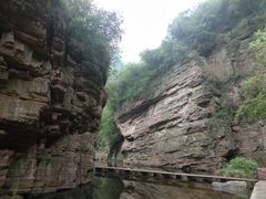 -龙潭大峡谷