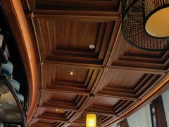 -八府香鸭·啫啫煲(华山路店)