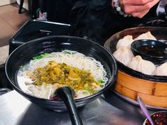 -老上海食惠裡小籠包生煎包