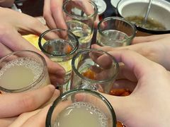 鲜榨梨汁-阿财老铺·老蚌埠龙虾城(华夏总店)