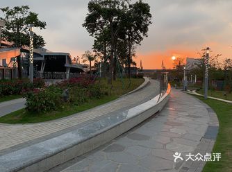 蛇口邮轮母港是招商局集团旗下招商蛇口独资兴建与运营