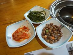 -唯成•韩国炭火烤肉 유성고기