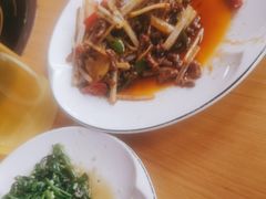 -大众跷脚牛肉馆·非遗传承单位(峨眉山店)