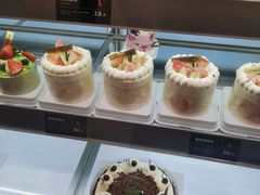 -罗森尼娜(德思勤店)