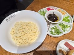 老北京炸酱面-尹三豆汁(前门旗舰店)