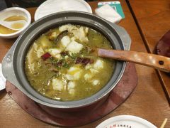 -周鱼小馆石锅酸菜鱼(活力汇店)