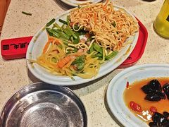 -山里屯铁锅炖·东北菜(康桥店)