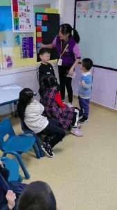 -瑞思少儿中心·少儿英语素养启蒙(勒泰直营校区)
