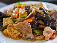 -金卯白肉罩火烧