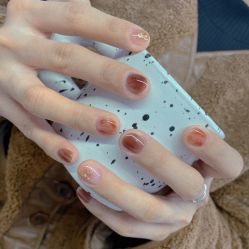 -爱纶美·美甲美睫半永久