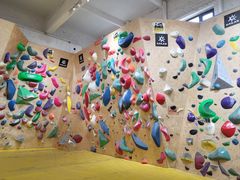 -问山MountQuest攀岩馆