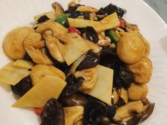 -侬佳蒸菜馆(听潮店)