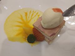 蓝莓芝士蛋糕-花园饭店-西餐厅