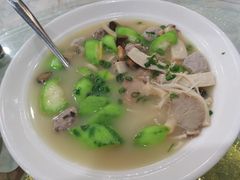 胜瓜杂菇拼双丸-顺德美食坊(南沙分店)