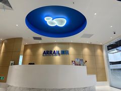 -瑞尔齿科(上海长风大悦城店)