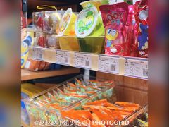 -来伊份(仙霞路五店)