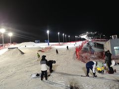 -鳌山滑雪度假区