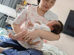 -爱的果实月嫂育婴师(世纪东方店)