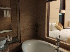 -绍兴鉴湖君澜大酒店