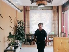 -壹阁胡羊焖饼(特色小吃街店)