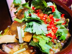 尖椒擂茄子-老滇山寨•云南特色菜•地方菜•民族风情歌舞表演(金碧店)