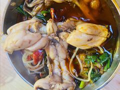 老铁锅秘制美蛙-鸿顺老铁锅美蛙鱼府(解放碑店)