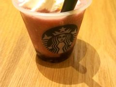 -星巴克(宁波东门银泰店)