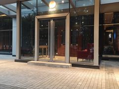 -龙虾酒吧扒房(宁波香格里拉店)