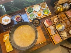 -银米·云南传统过桥米线(双廊黑金冠店)