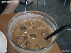 冰拿铁-榖屋house of flour(张江首店)