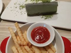 -必胜客(大坪英利店)