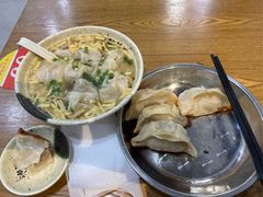 -黄阿姨锅贴大王(万航渡路店)