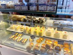 -白玉兰食品甜凤店(合生汇店)